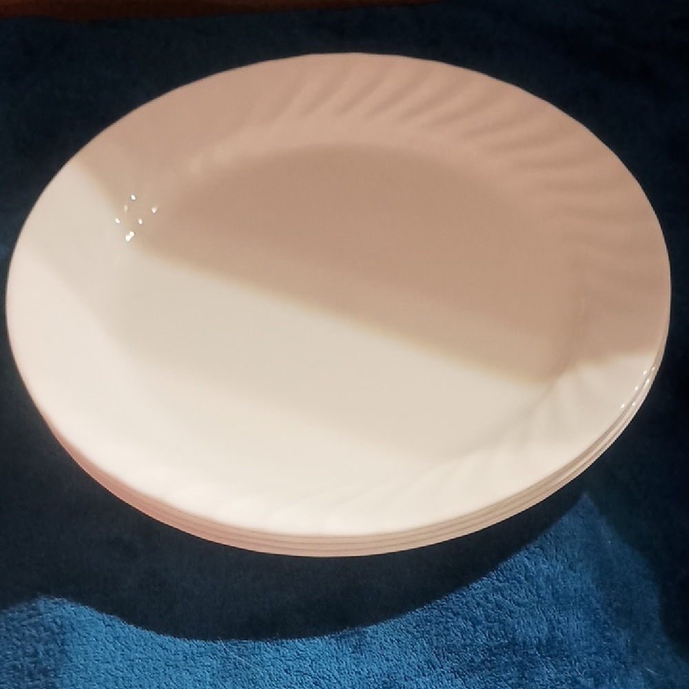 Corelle Vitrelle Elegance Collection Set of 4, White & Discontinued Vintage